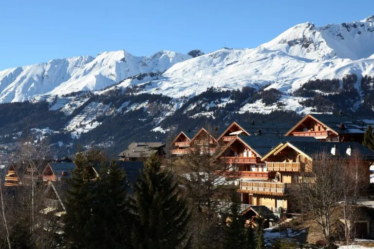 Balcons face aux alpes.