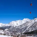 Blick auf das Skigebiet Saas Fee in der Schweiz