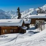 Landschaftsansicht des Skigebiets von Verbier 4 Vallées im Wallis, Schweiz