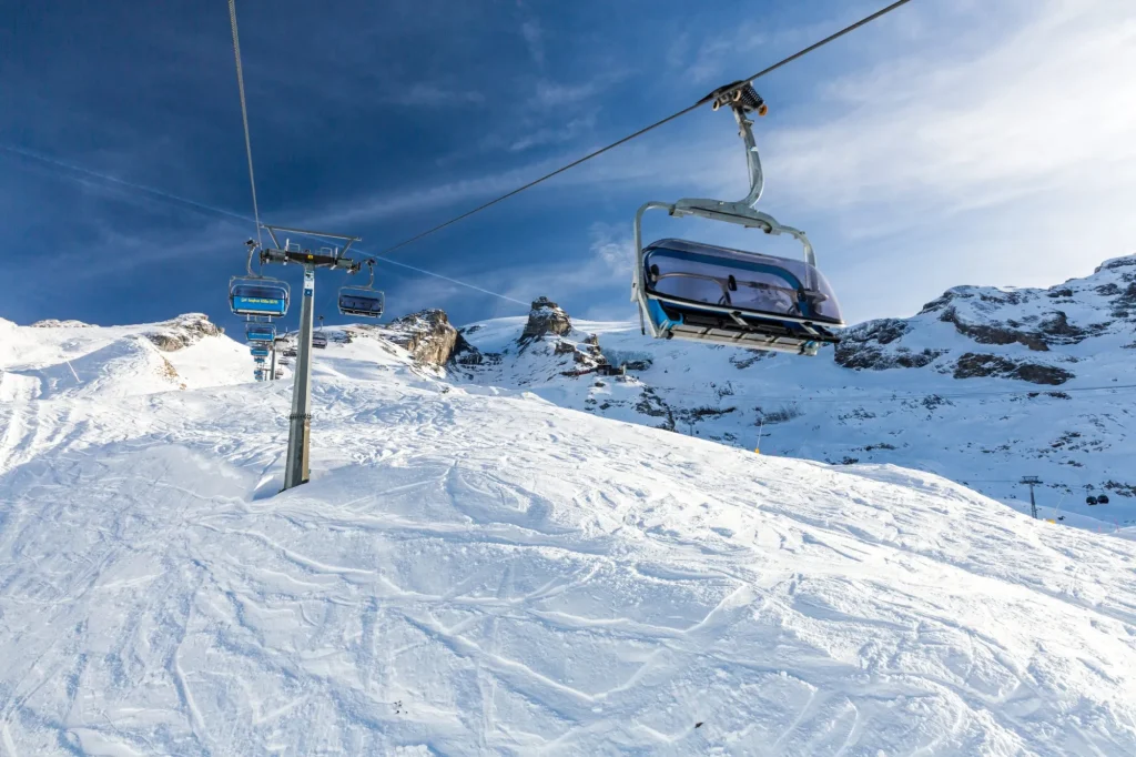 Ausblicke aus dem Skigebiet Engelberg, Schweiz